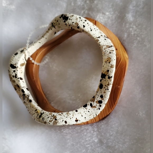 Vtg. Wooden Bangle Bracelets - Picture 4 of 4